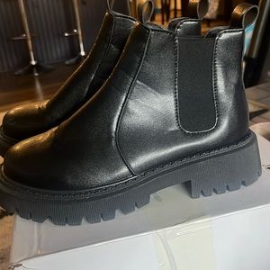 Chelsea boots